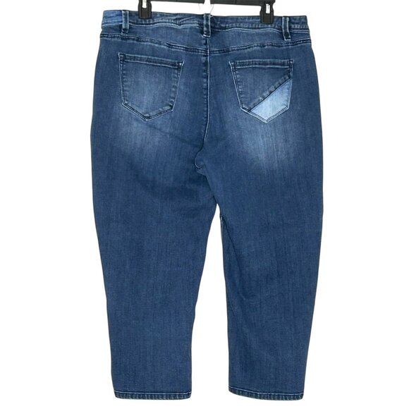 Lane Bryant Women's size 14 Mid-rise Blue Capri - Picture 2 of 14